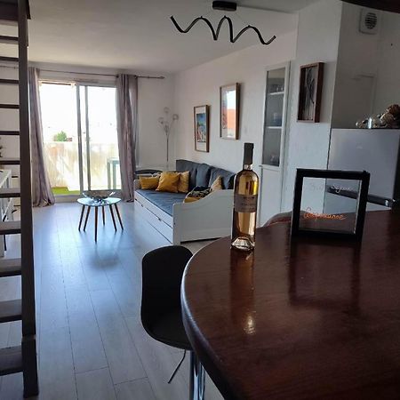 Superbe Appartement Avec Balcon Vue Mer ! Carqueiranne Exterior photo