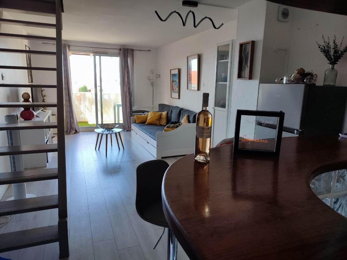 Superbe Appartement Avec Balcon Vue Mer ! Carqueiranne Exterior photo